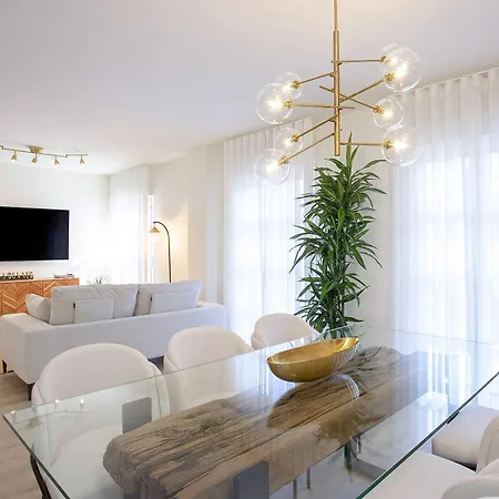 Genteel San Pancracio Apartment *